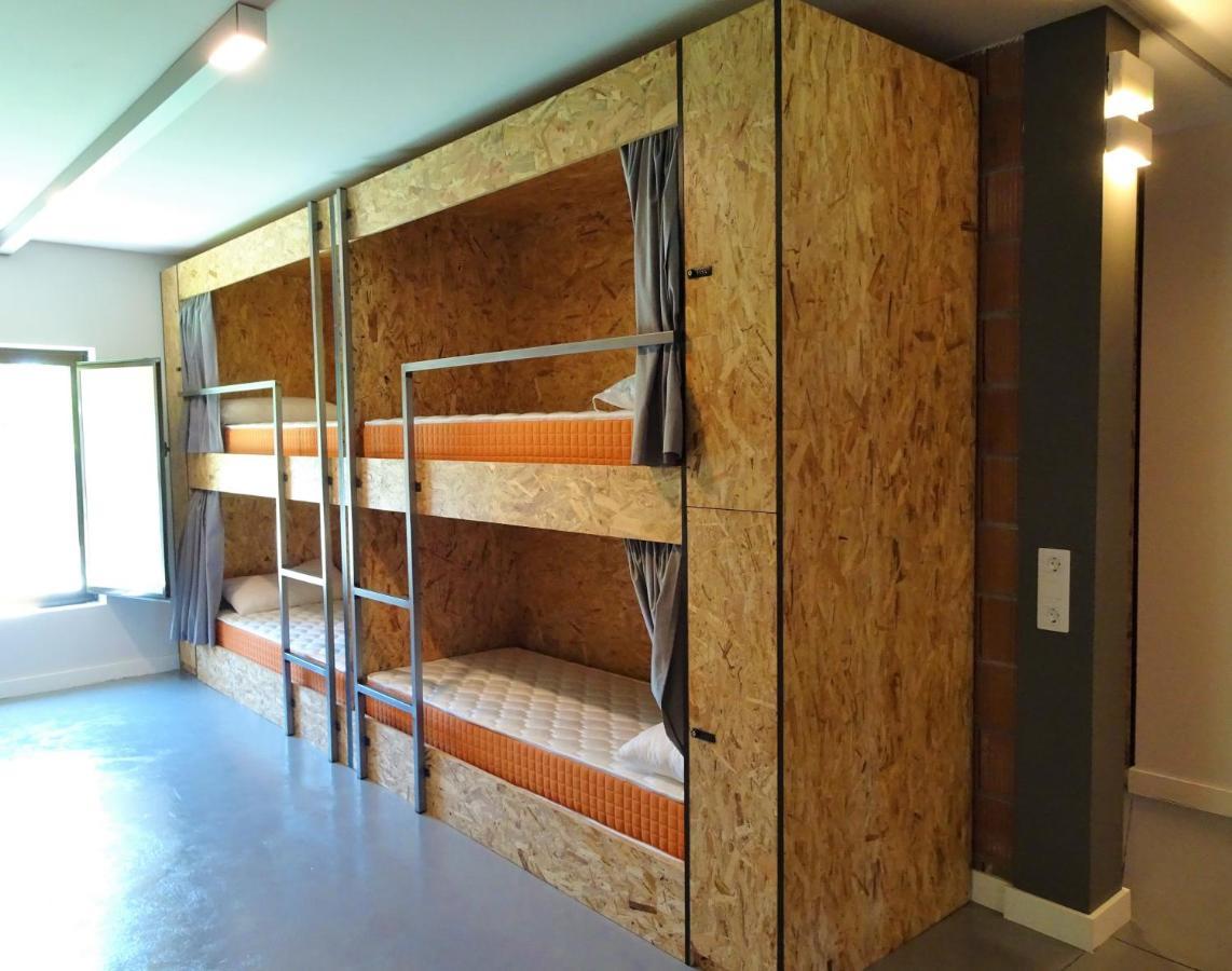 Albergue Santiago 15 Monforte Монфорте-де-Лемос Экстерьер фото